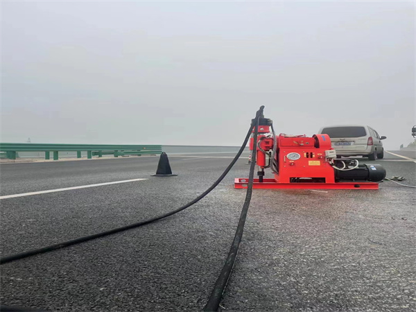 梅河口马路路基路面开裂下沉注浆加固灌浆